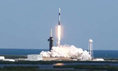 קרב על אגו: התחרות בין המיליארדים במרוץ לחלל