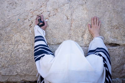 מתפלל בכותל. תמונת ארכיון