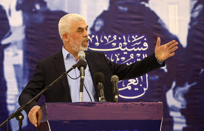 יחיא סינאוור בנאומו