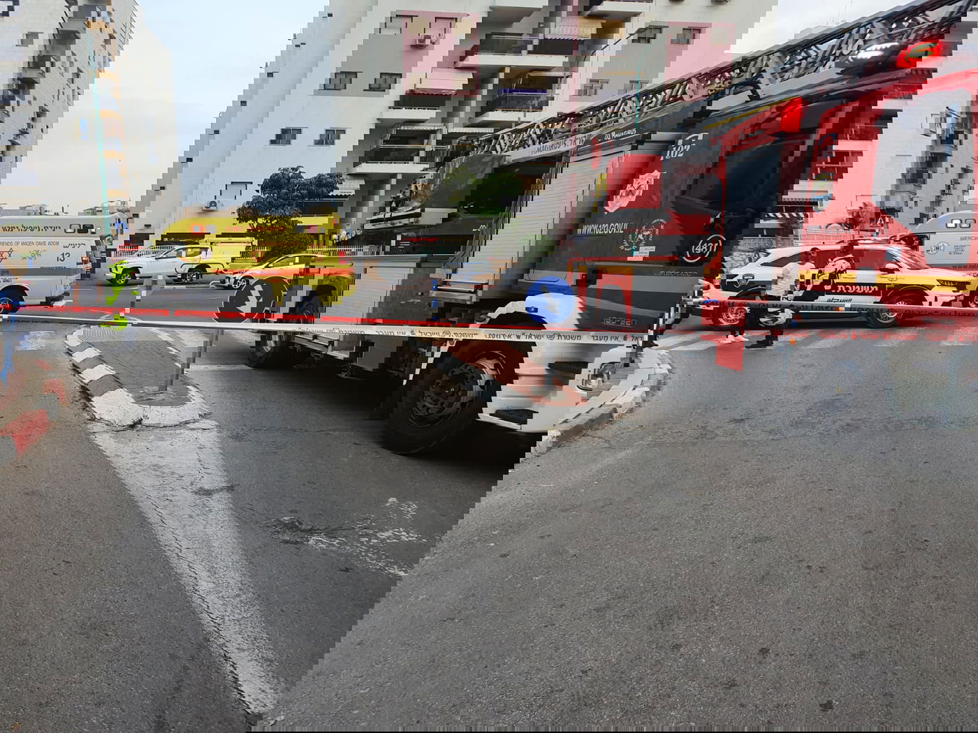 "דיירים חילצו עצמם": שריפה קשה בבניין מגורים באשדוד