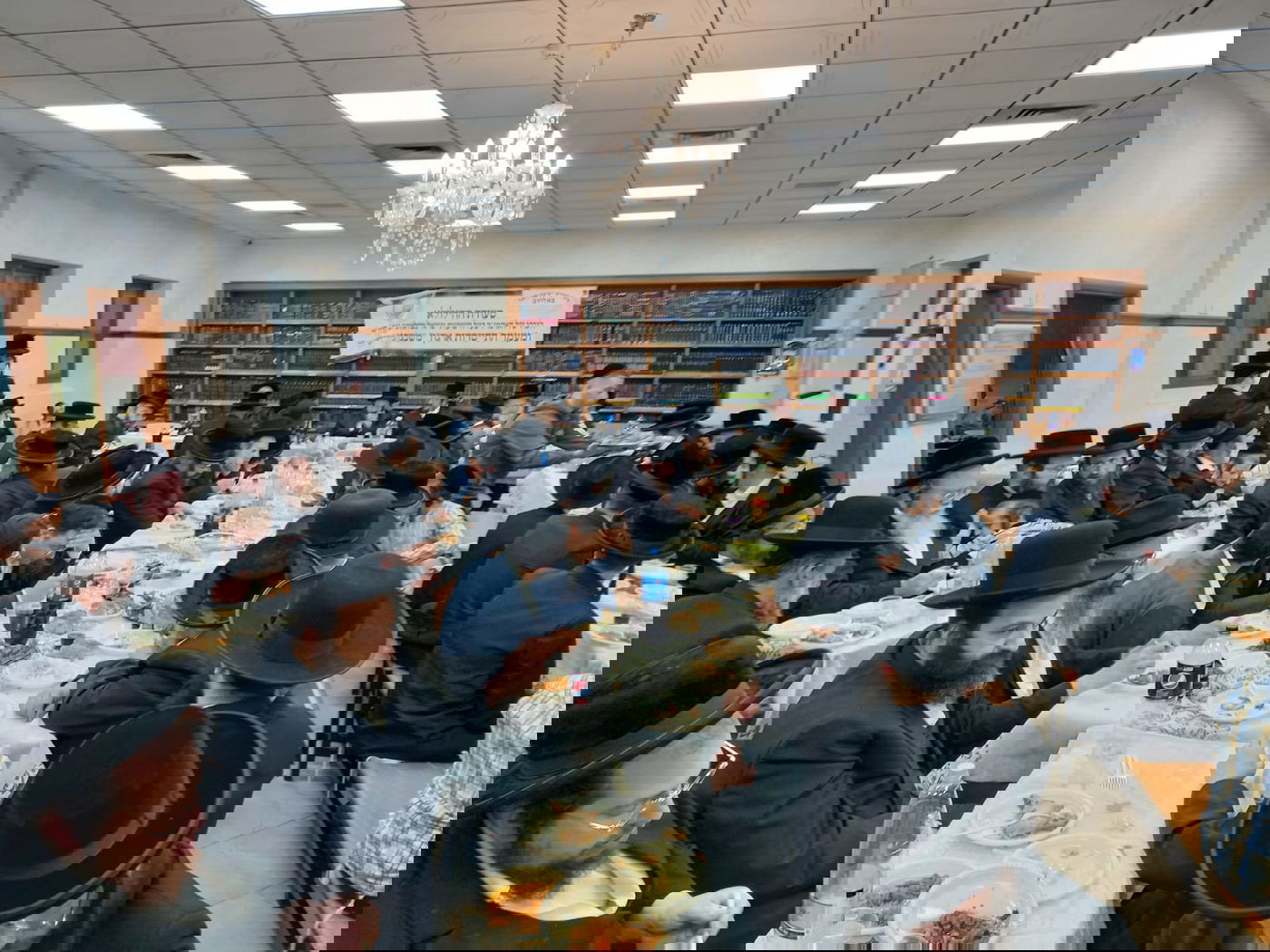 בראשות הרבי: בבאלחוב ציינו 'יארצייט' | צפו