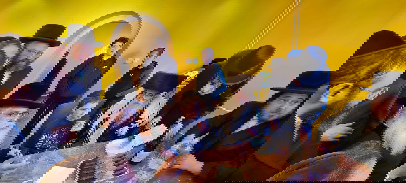 התרגשות בקרעסטיר: ברית לנער אוקראיני בן 12