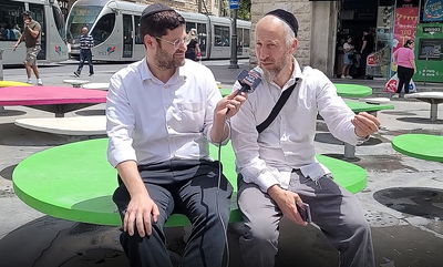 כתבנו משה מנס במשאל יום העצמאות