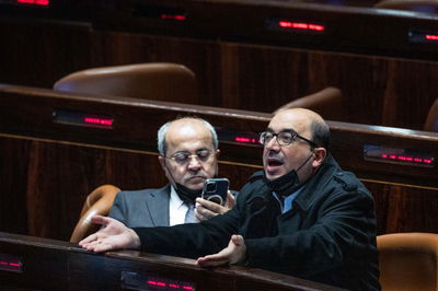 ח"כ אבו שחאדה וח"כ טיבי במליאת הכנסת