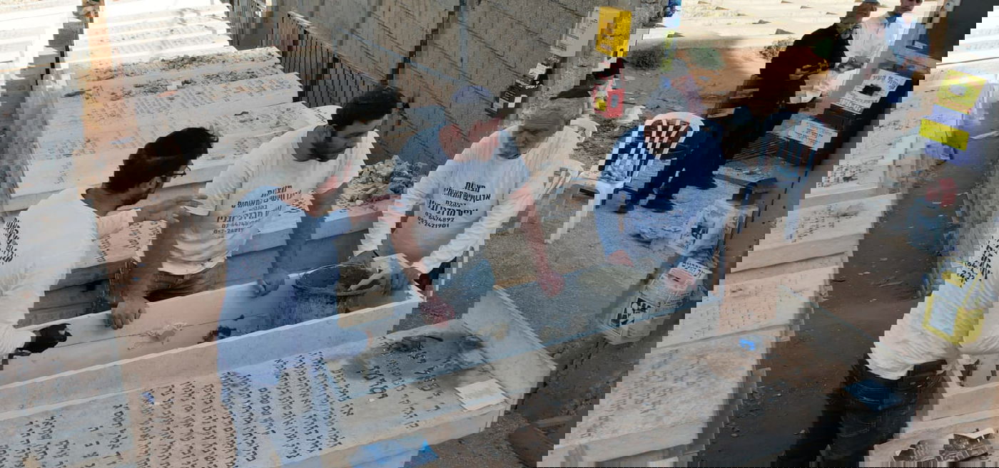 הוקמה המצבה על קברו של מרן רבי חיים קנייבסקי זצ"ל