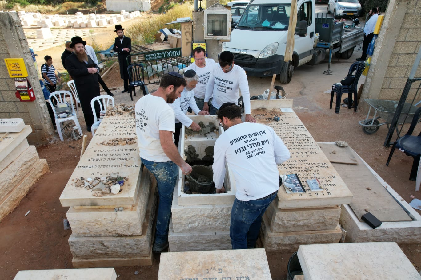 הוקמה המצבה על קברו של מרן רבי חיים קנייבסקי זצ"ל