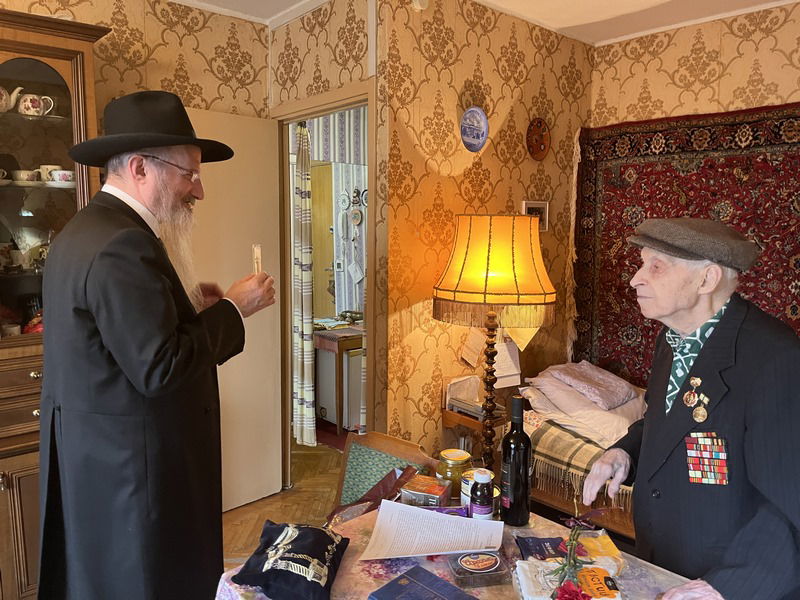 מוסקבה: אומרים תודה ל'וֶטֶרָנִים' היהודים