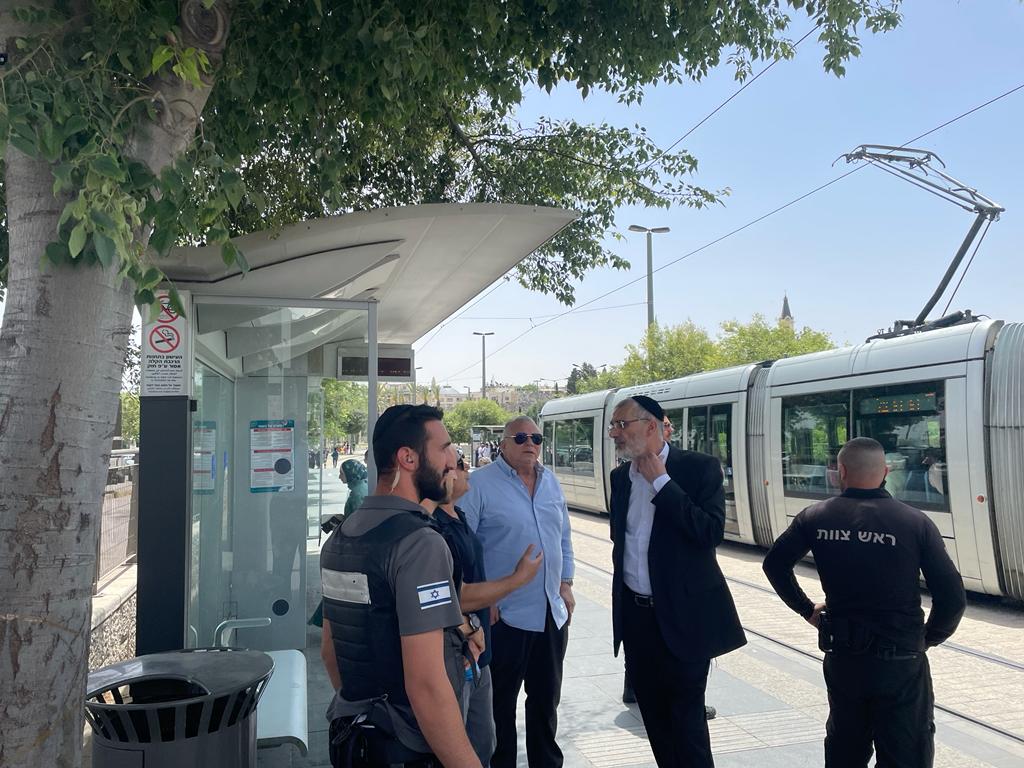 צביקה כהן: "אסור להפקיר את ביטחון הנוסעים ברכבת הקלה"