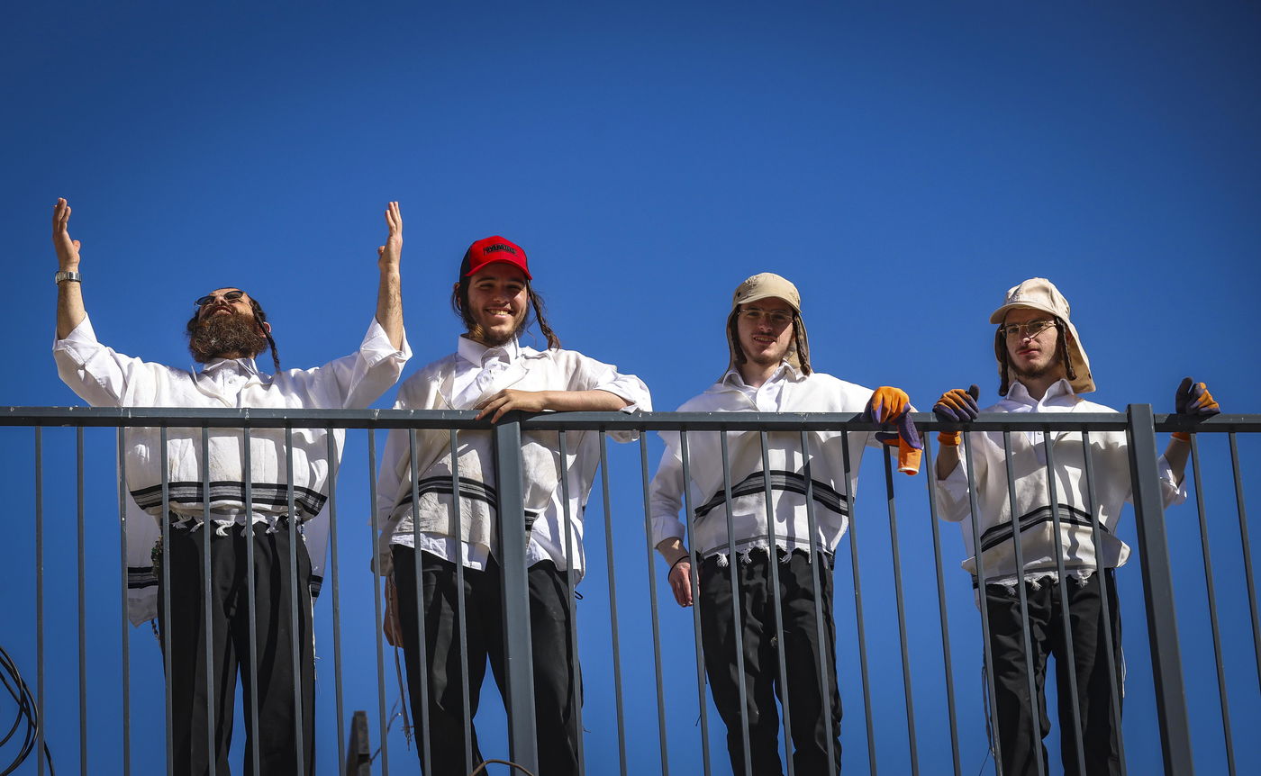 גלריה • ההיערכות במירון לקראת ל"ג בעומר