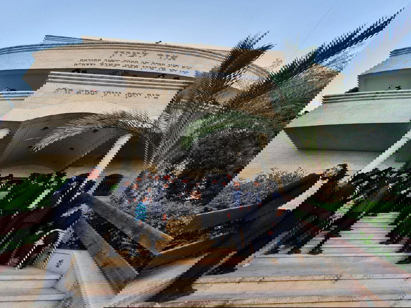 צפו: הלווית ראש הישיבה הגר"א אבא שאול זצ"ל