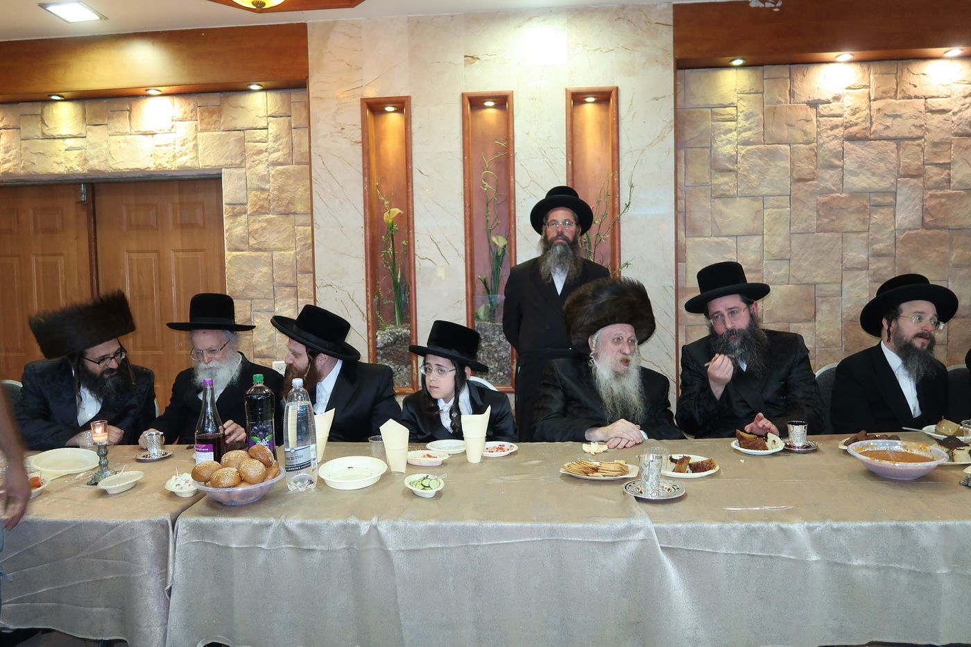 תיעוד: בר מצווה לנכד האדמו"ר מטשרנוביל