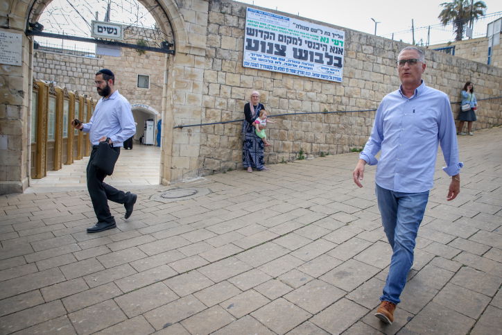 פרויקטור מירון, סמוך לציון הרשב"י