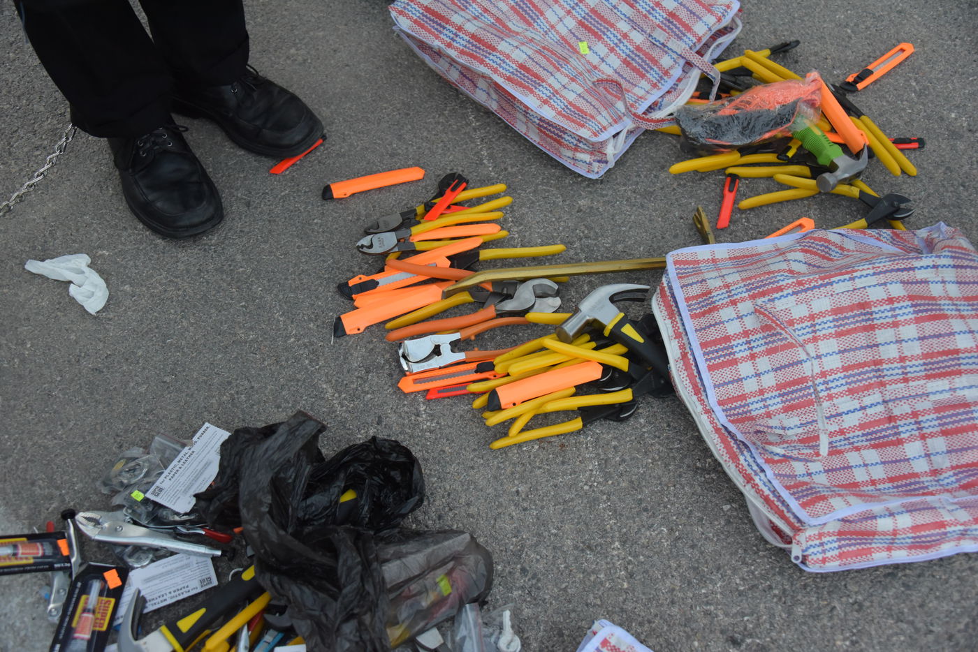 הציוד שנתפס