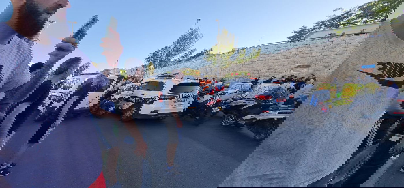 חשוד עם סכין נחשד כמחבל - ונורה • תיעוד