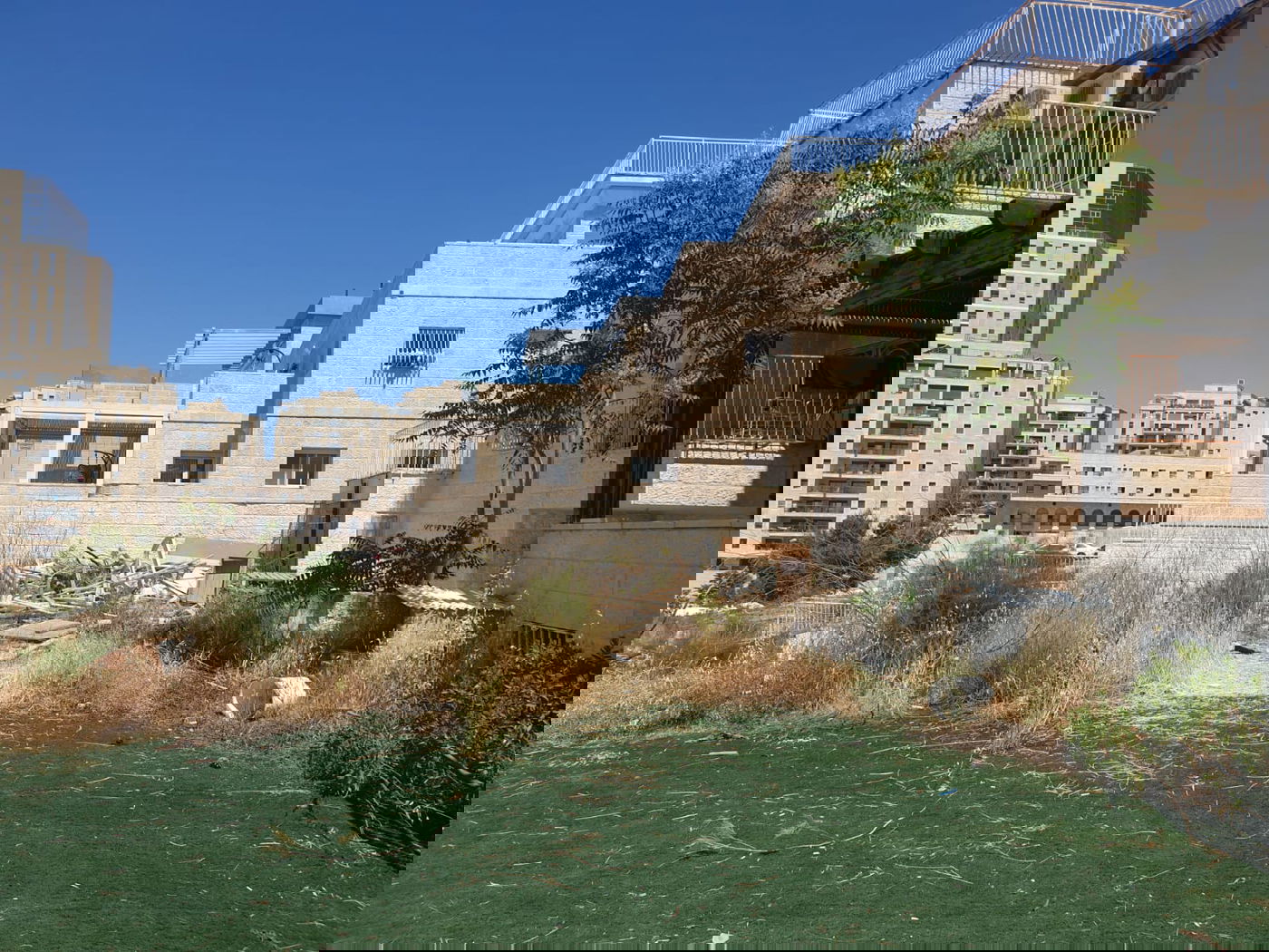 עשרות מדורות לא מאושרות פורקו בירושלים