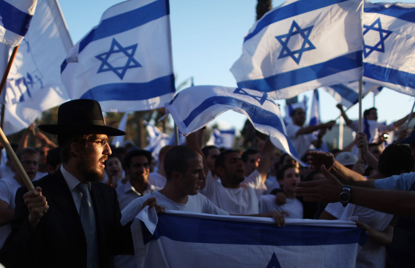 בר-לב הכריע: מצעד הדגלים יעבור בשער שכם