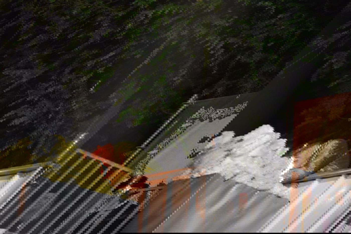 בראשות האדמו"ר: אלפים בהדלקה בתולדות אהרן