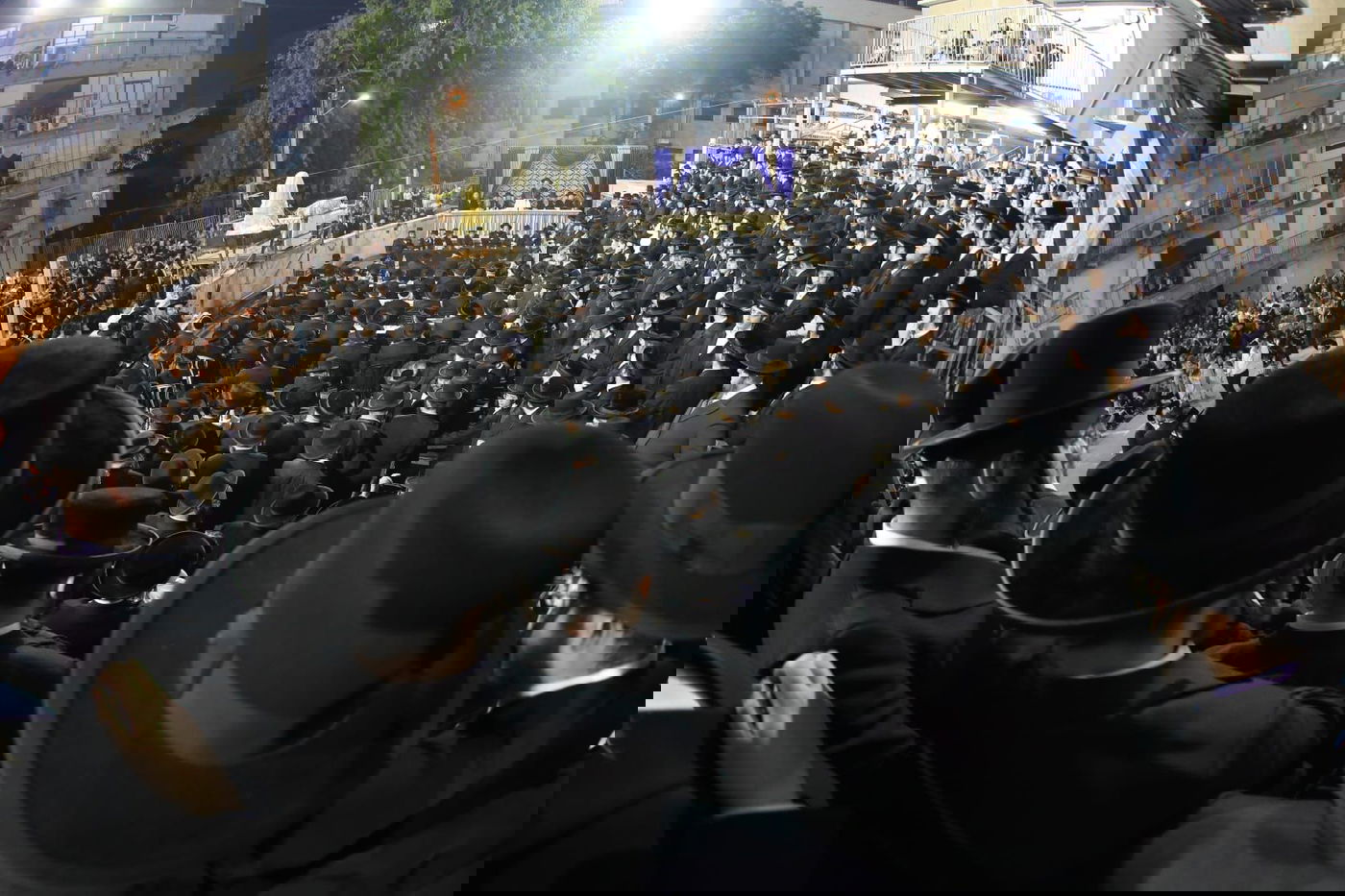 סאטמר ב"ב: הגרח"צ מייזליש ערך הדלקה לכבוד רשב"י