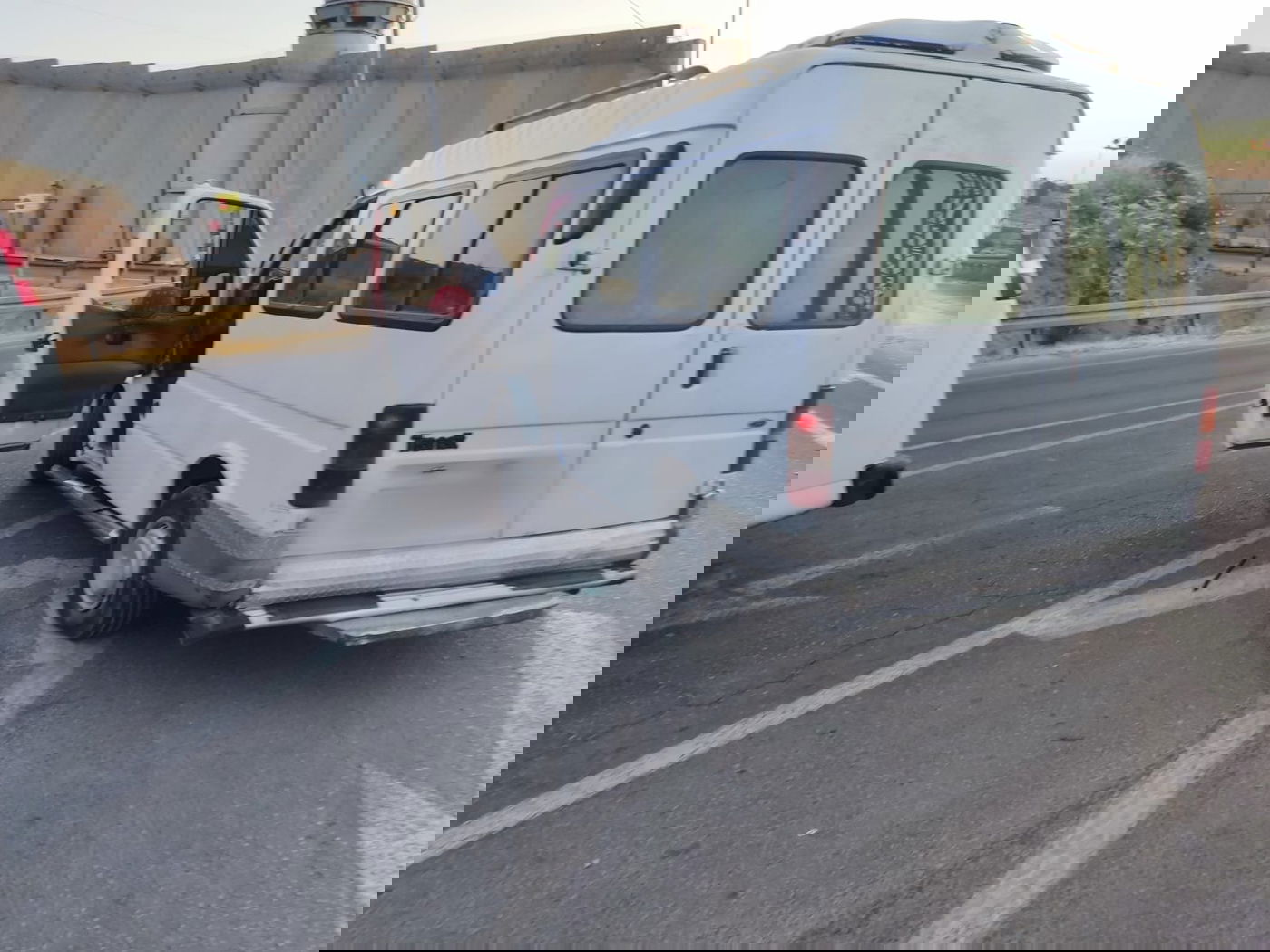 מחבלים ניסו לדרוס את לוחמי מג"ב ונעצרו