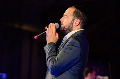 רפאל אוזן בסינגל בכורה: "אנא בחסדך"