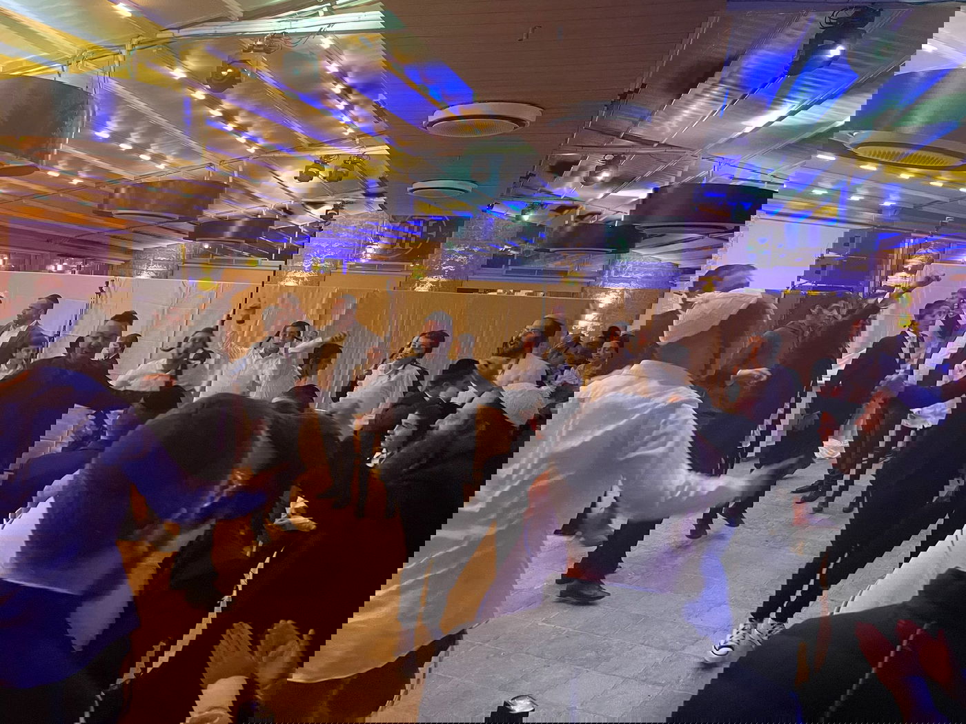 הזמר ליאור נרקיס השתתף בבר המצווה לילדי המשפיע רבי ישראל פינטו זצ"ל