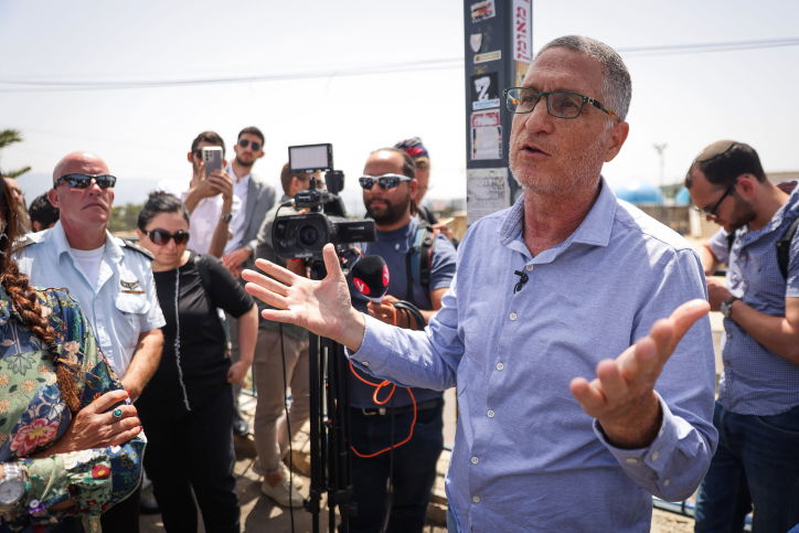 פרויקטור מירון, צבי טסלר