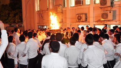 בהדלקת המדורה