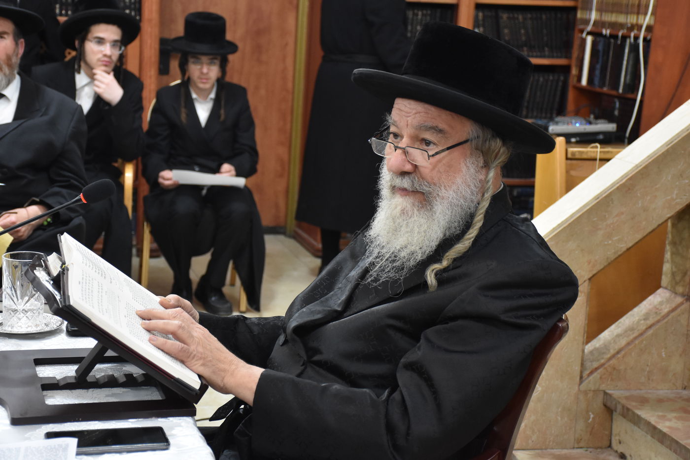 למדו זוהר: ל"ג בעומר בחסידות אשלג