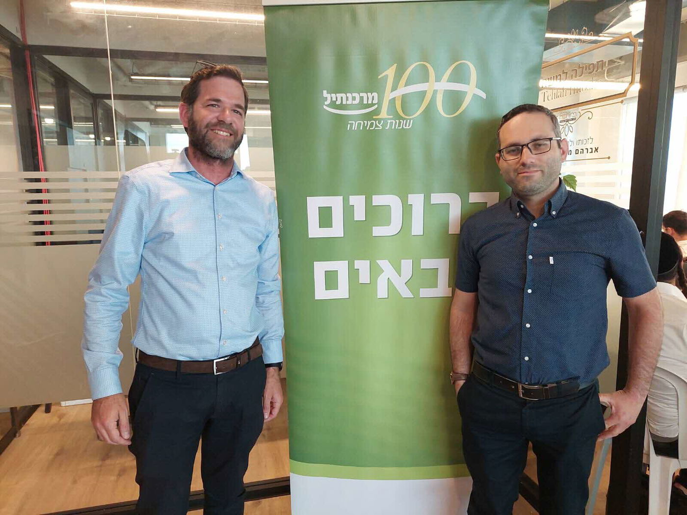 מימין לשמאל: מיכאל כרמי וצבי פרנק