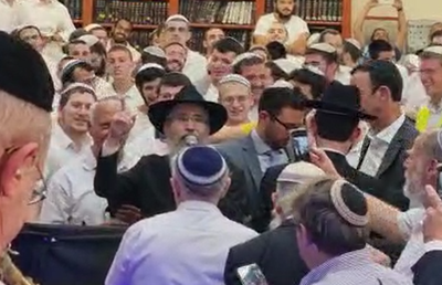 "עם ישראל חי": אברהם פריד חוגג בירושלים