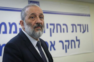 דרעי בפתח עדותו