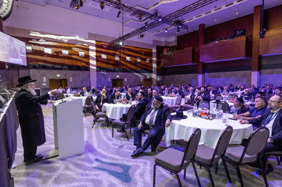 הגר"א וייס בועידה