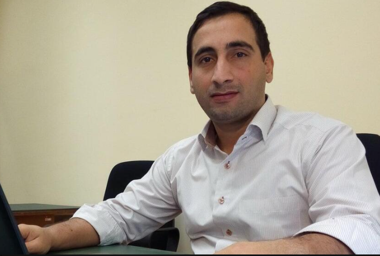 ד"ר איוב אנתזארי