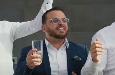 יניב מדר בסינגל קליפ חדש: "שפע מהכל"