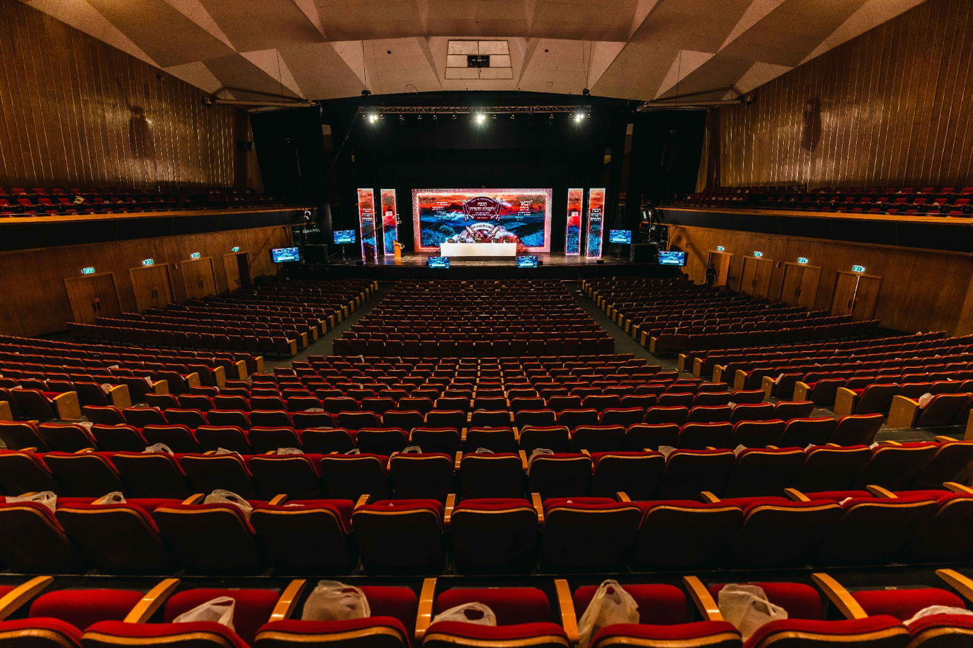 אלפים בכנס ההיסטורי בראשות הגר"ש אלתר