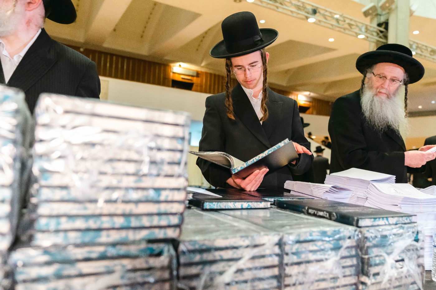 אלפים בכנס ההיסטורי בראשות הגר"ש אלתר