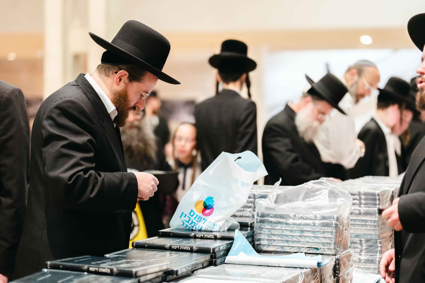 אלפים בכנס ההיסטורי בראשות הגר"ש אלתר