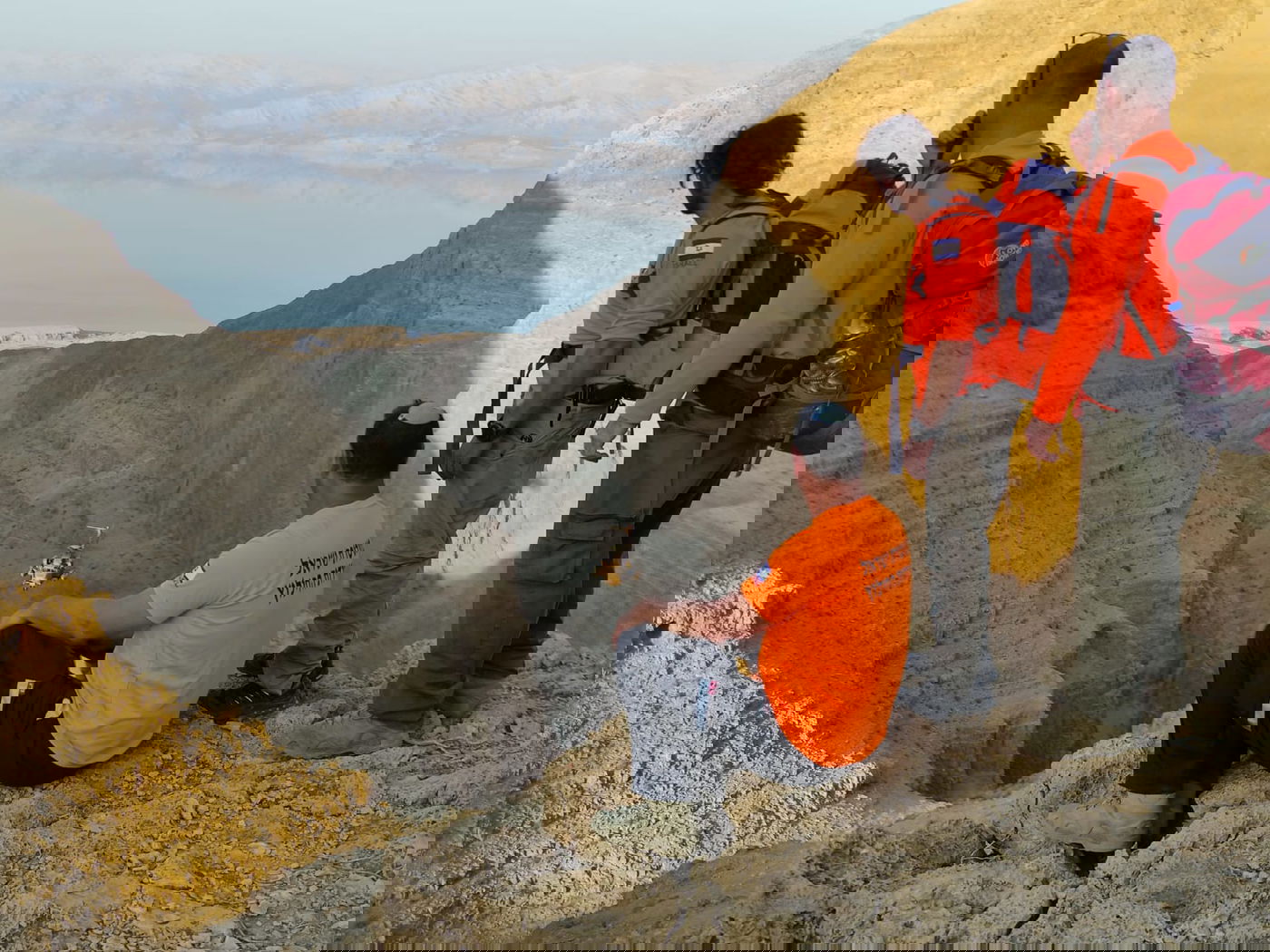 לאחר שעות: מטיילים חולצו מנחל חצצון