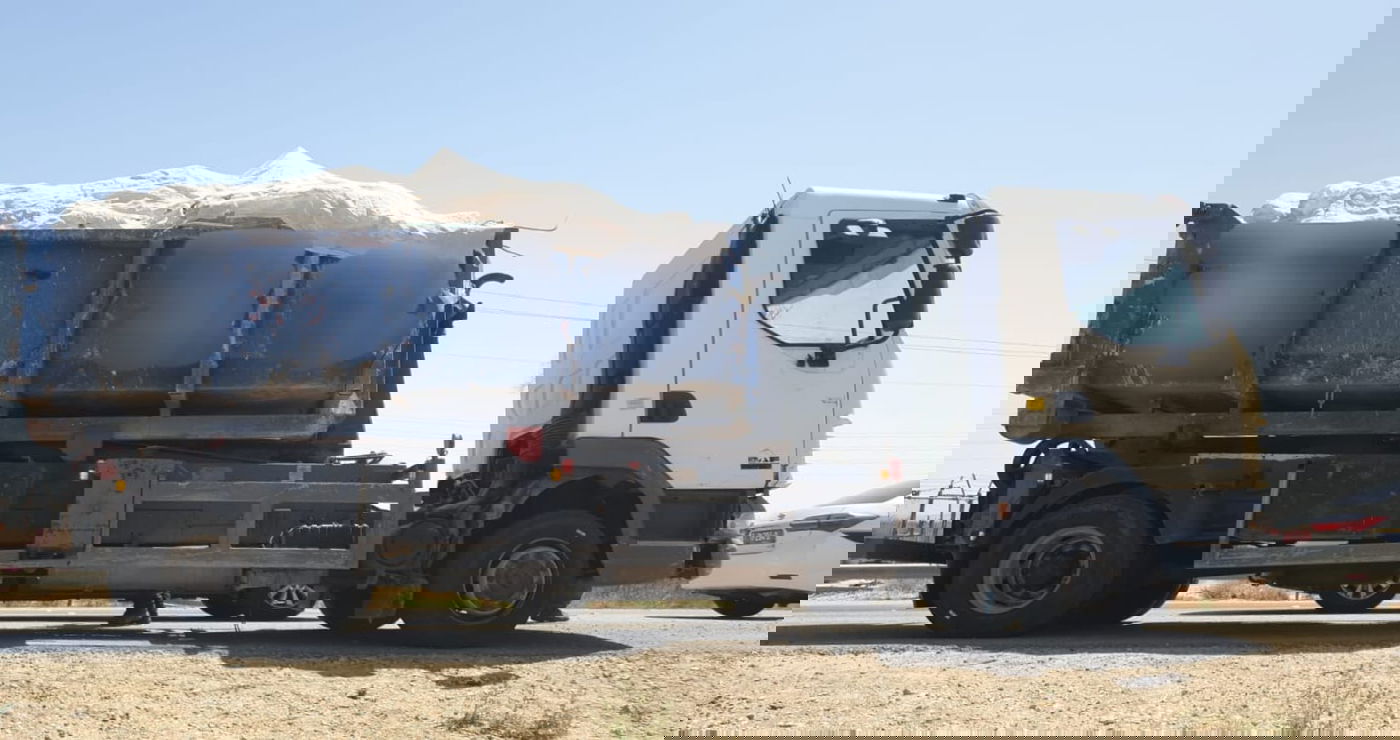 שבר מפתח וניסה למנוע את שקילת משאית