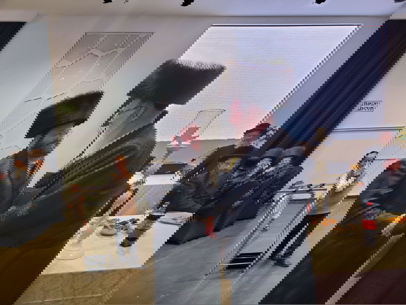 הפרשן הפוליטי חיתן בת - כולם התייצבו • צפו