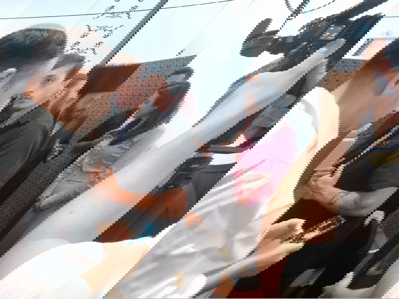 הפרשן הפוליטי חיתן בת - כולם התייצבו • צפו