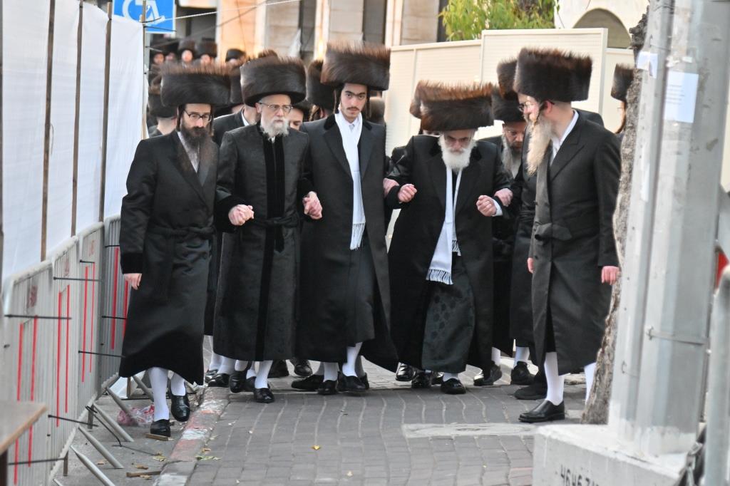 שמחת החתונה לנכד האדמו"רים מויז'ניץ וסערט ויז'ניץ