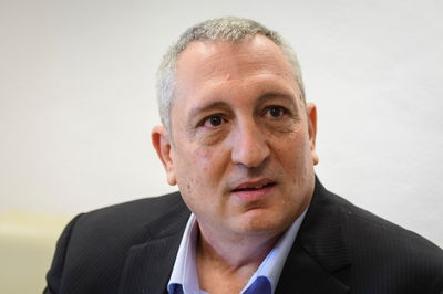 ניר חפץ העיד נגד יאיר נתניהו: "עשה בעיות"