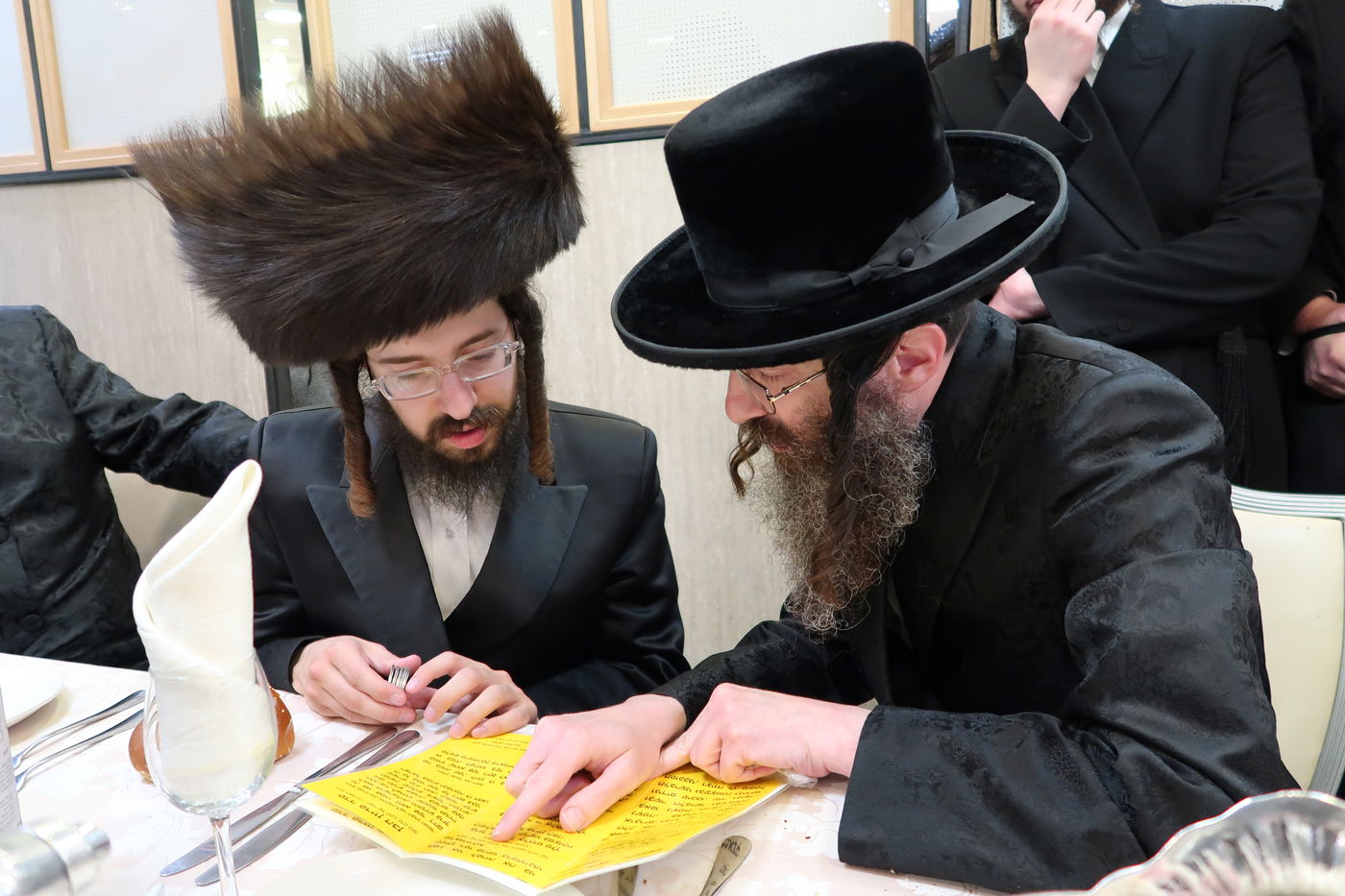 פדיון הבן לנין האדמו"ר מקאמרנא • צפו