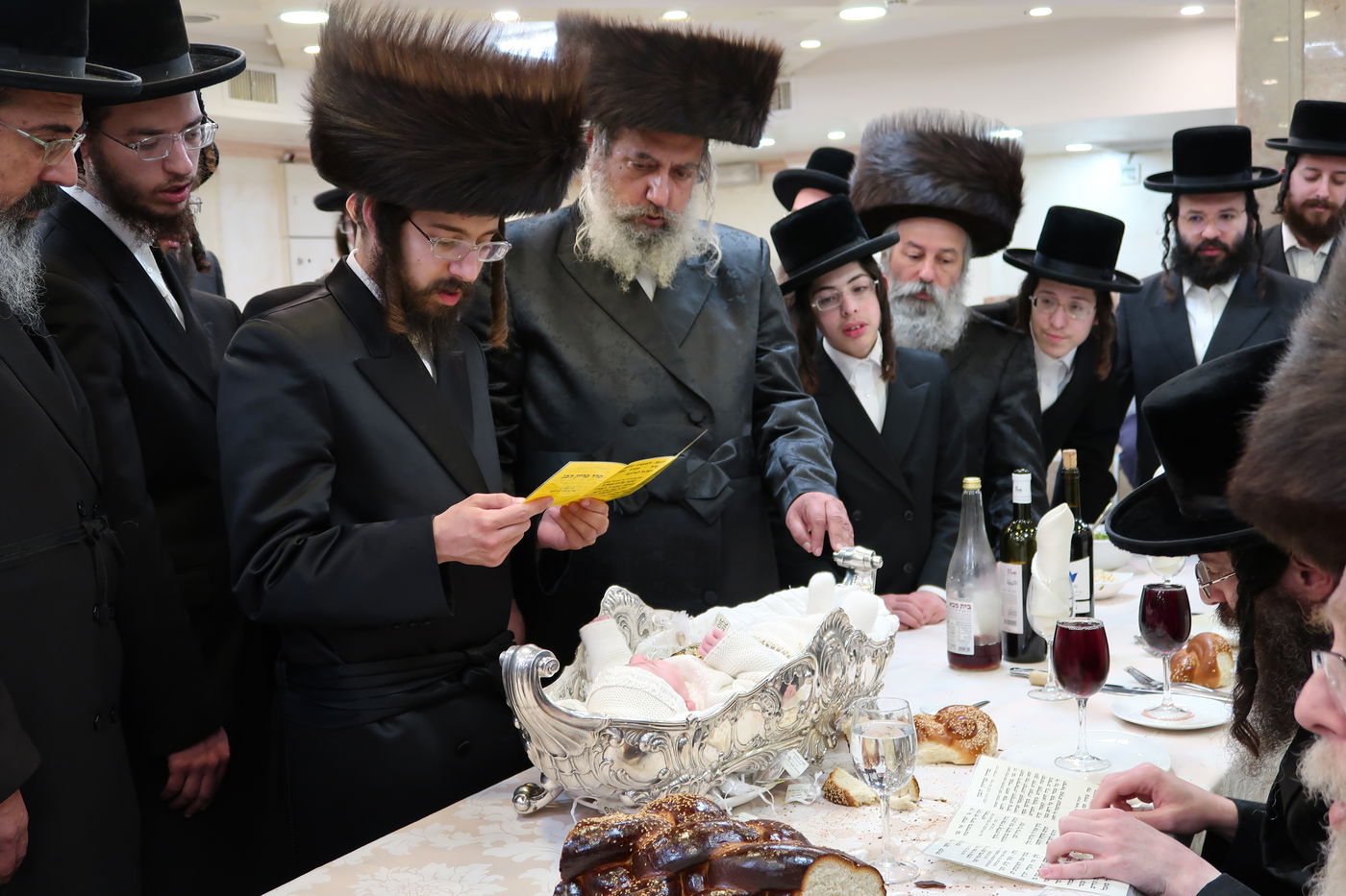 פדיון הבן לנין האדמו"ר מקאמרנא • צפו