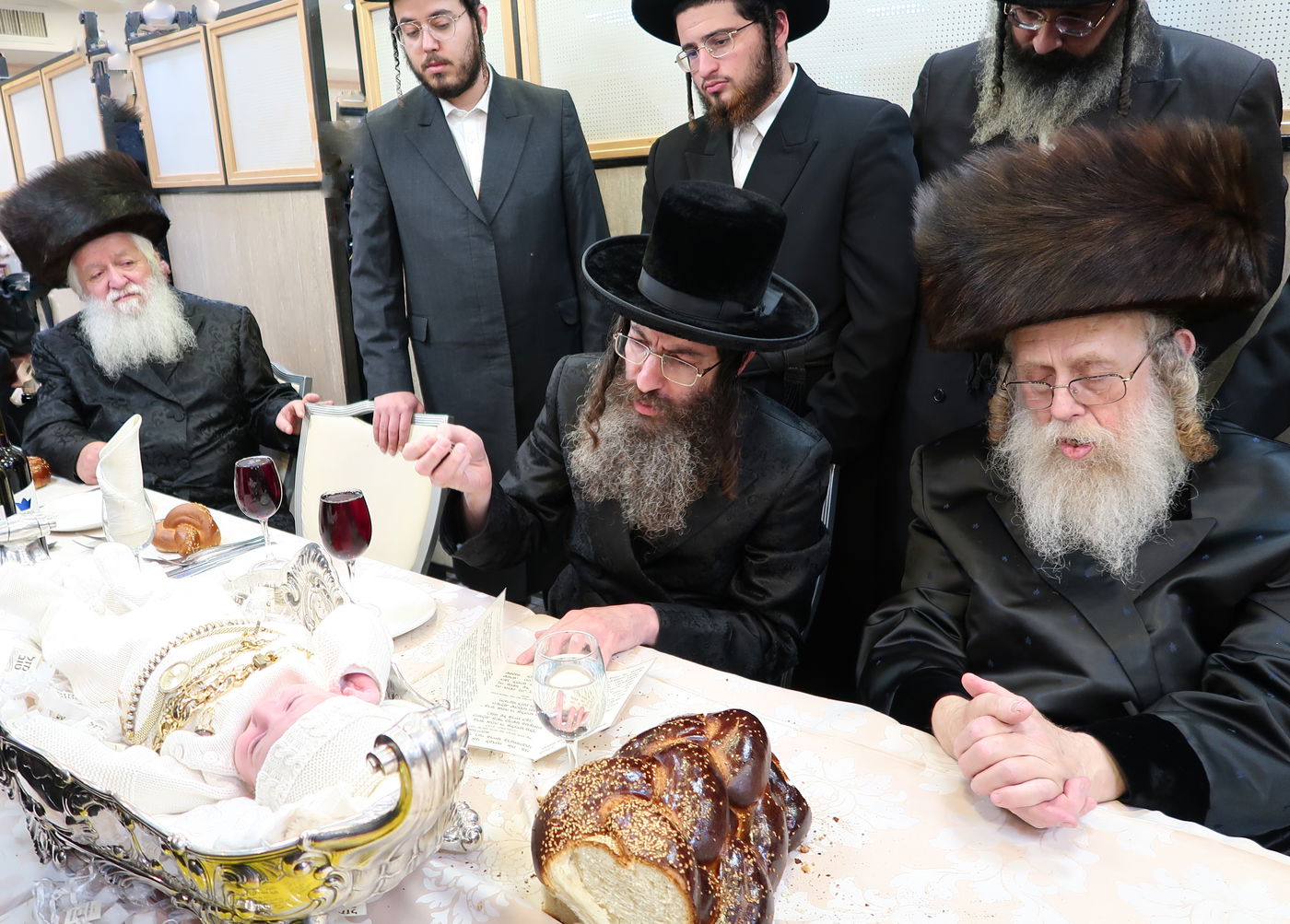 פדיון הבן לנין האדמו"ר מקאמרנא • צפו