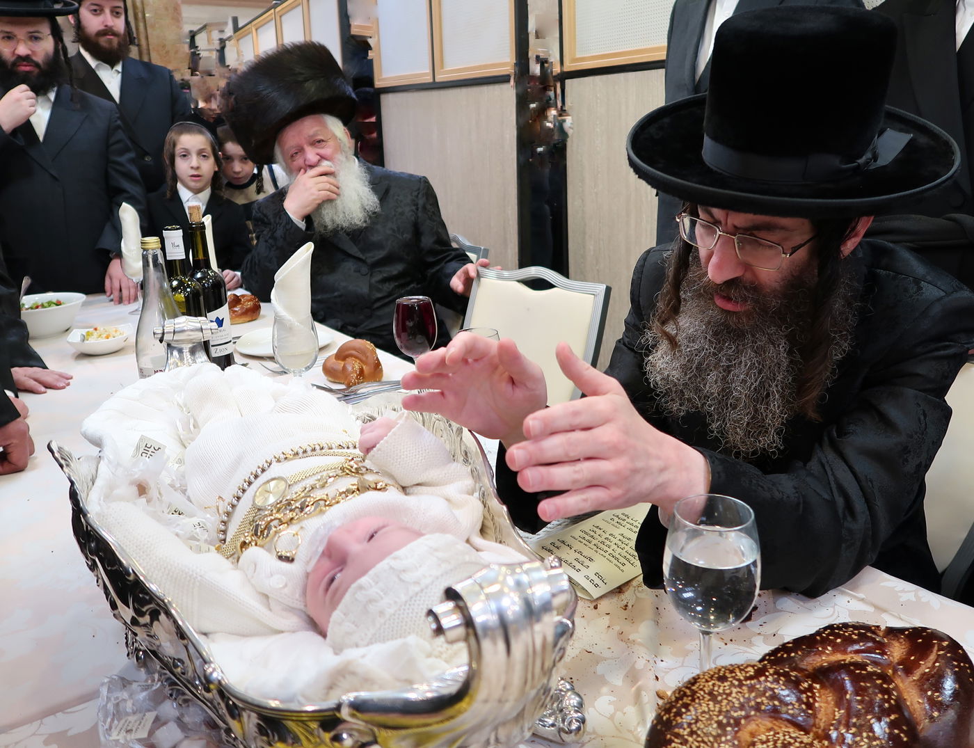 פדיון הבן לנין האדמו"ר מקאמרנא • צפו