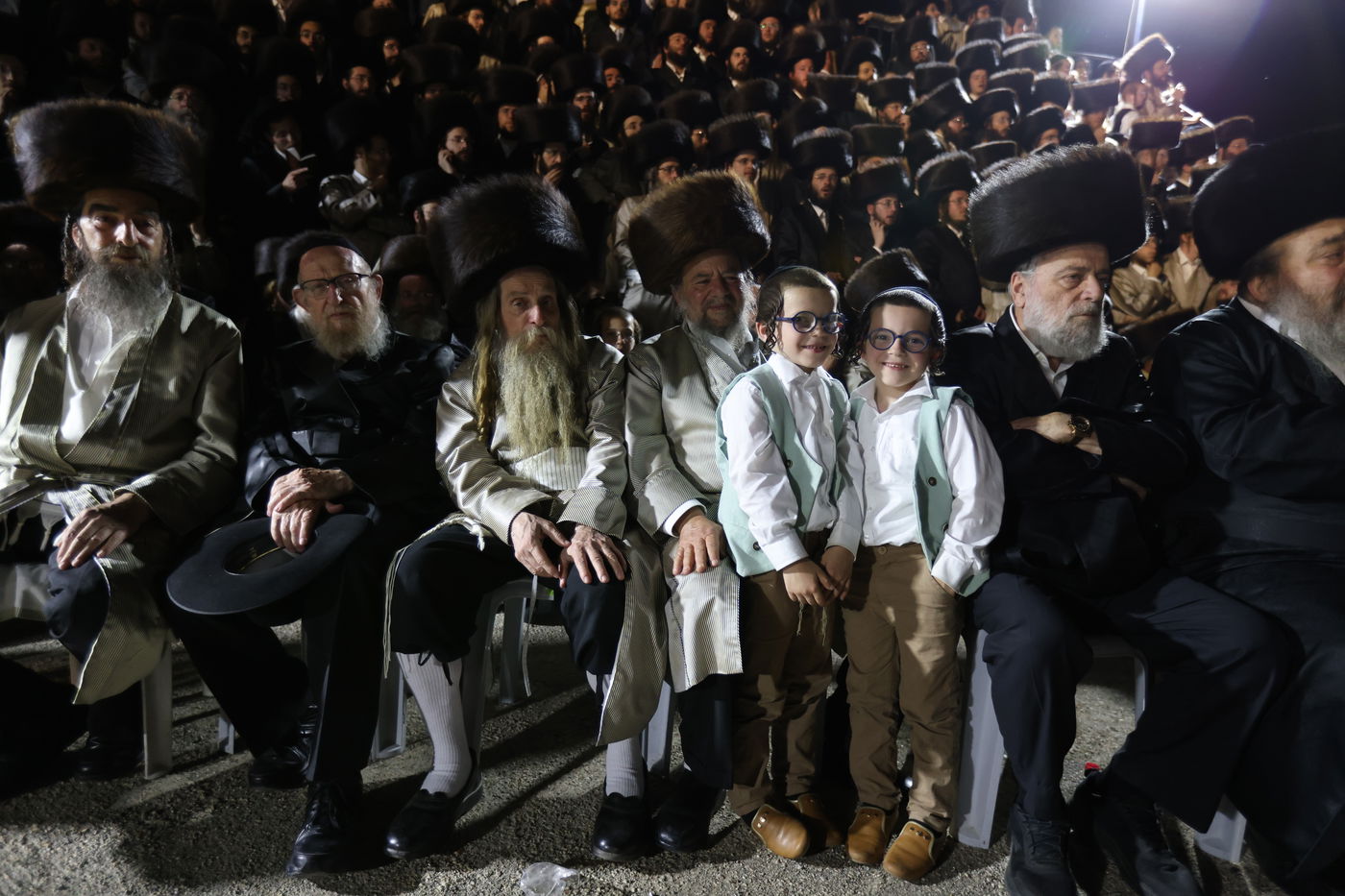 בחודש סיון: הרבי מלעלוב בהדלקה במירון