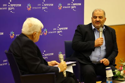 מנסור עבאס, היום