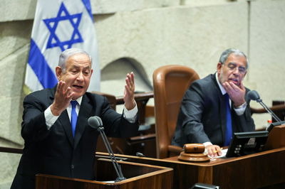 נתניהו נגד  בנט: "אתה נלחם למען הכיסא"